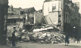Maisons détruites par le bombardement rue de la Herse