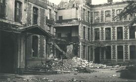 Hospice Général endommagé par les bombardements.